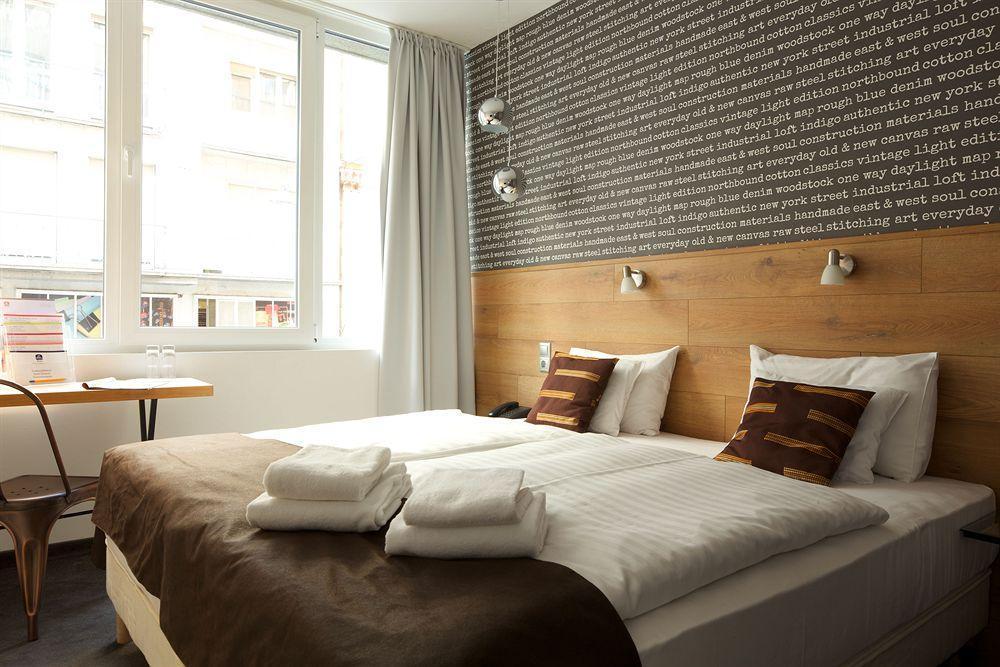 Roombach Center Budapest